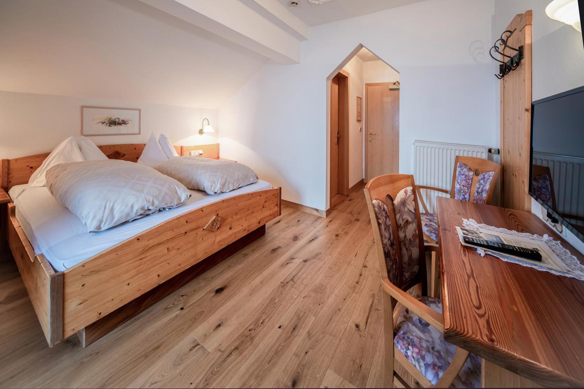 Landhotel Gasthof Zum Loewen Rodengo Extérieur photo